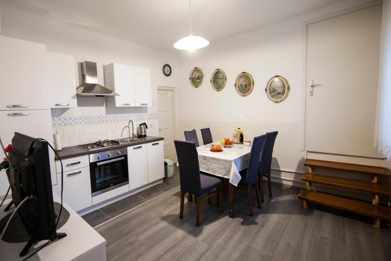 Apartman Kuca 150 Mala Subotica ภายนอก รูปภาพ
