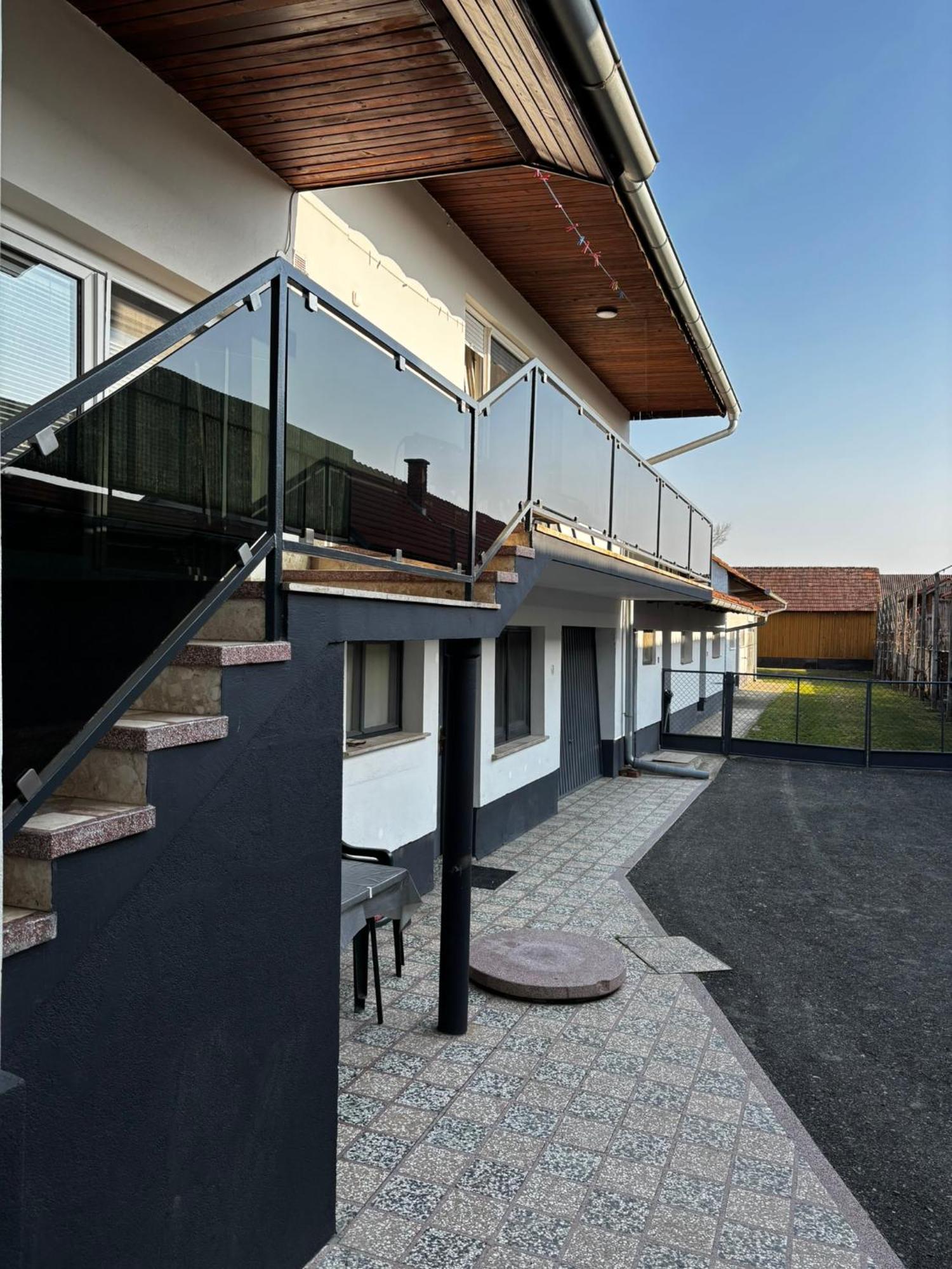 Apartman Kuca 150 Mala Subotica ภายนอก รูปภาพ