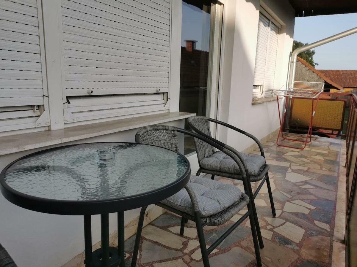 Apartman Kuca 150 Mala Subotica ภายนอก รูปภาพ